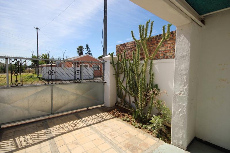 To Let 0 Bedroom Property for Rent in Maitland Western Cape